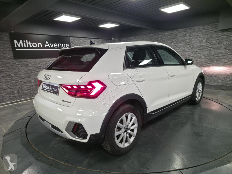 Véhicule utilitaire Audi Allstreet 1.0 30 TFSI...