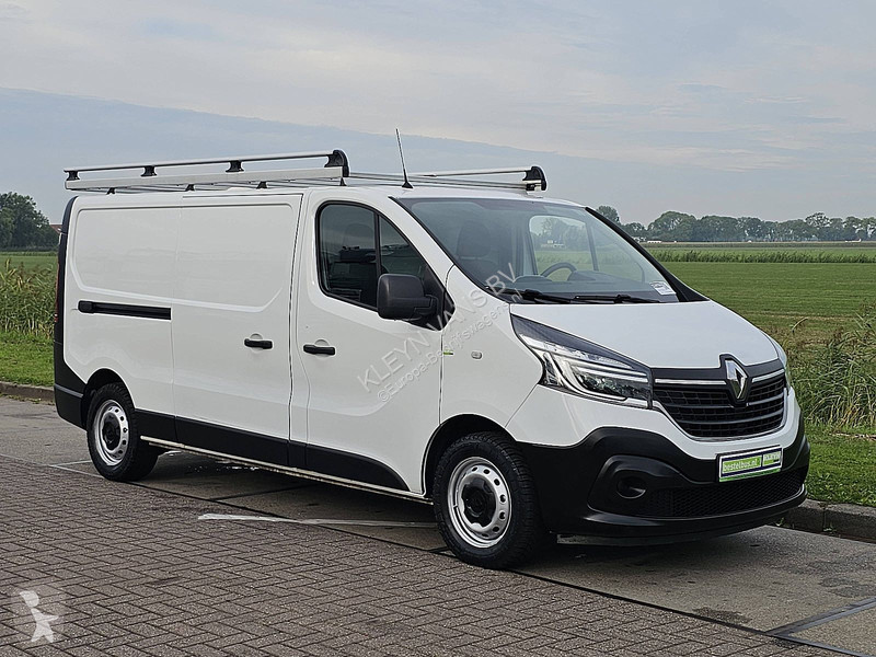 Лекотоварен автомобил Renault 2.0 DCI L2...