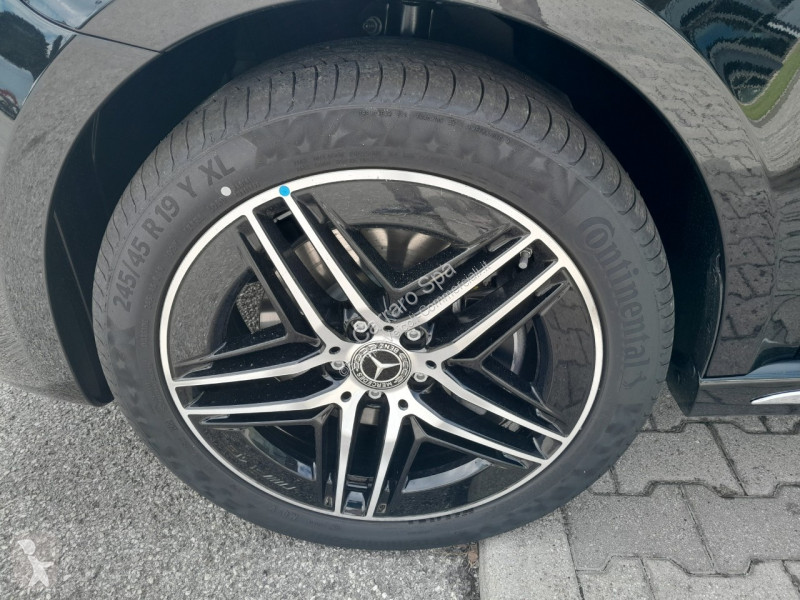 Bedrijfswagen Mercedes