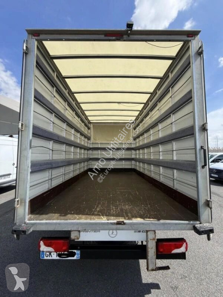 Véhicule utilitaire Mercedes