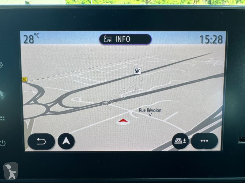 Veículo utilitário Renault L2 2.0 dCi 150 Zen 9PL