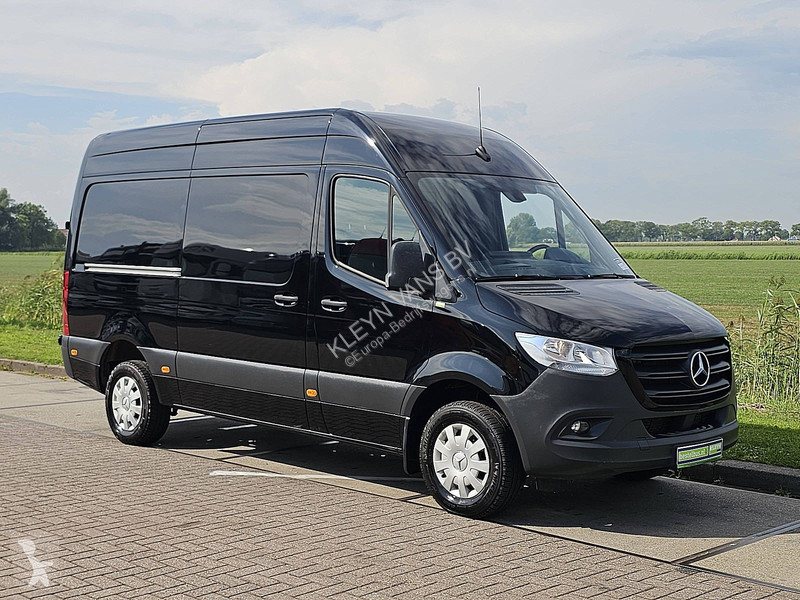 Véhicule utilitaire Mercedes 317 L2H2 Mbux Navi AC