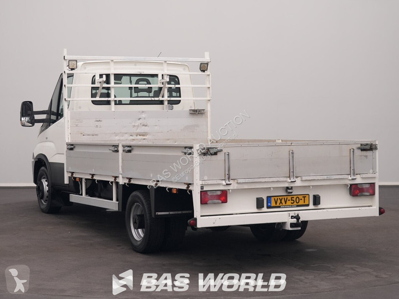 Véhicule utilitaire Iveco 35C17