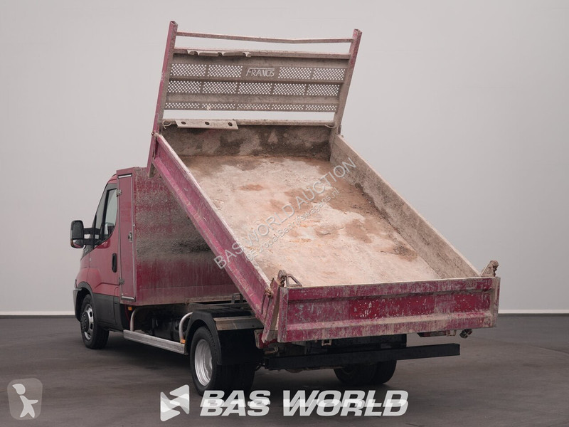 Véhicule utilitaire Iveco 35C17