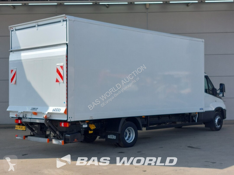 Véhicule utilitaire Iveco 72C18