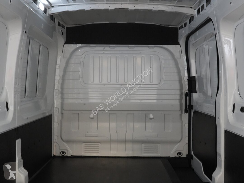 Véhicule utilitaire Maxus e 9 e 9