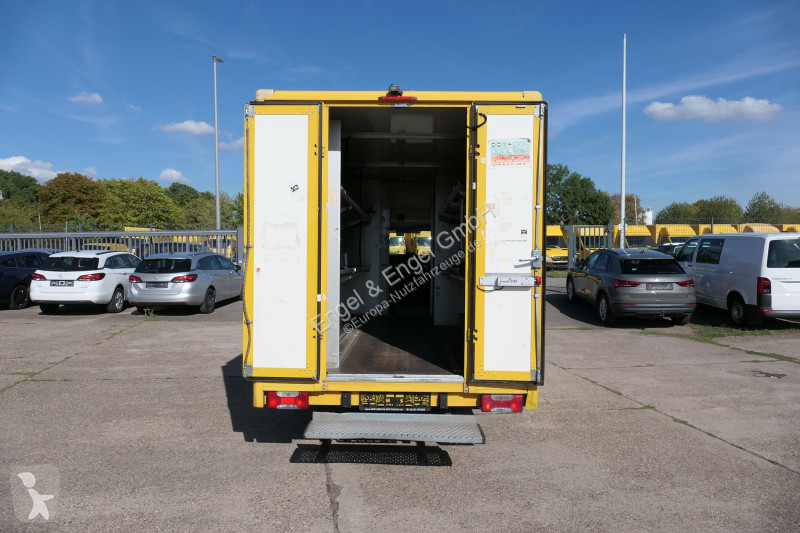 Véhicule utilitaire Iveco Daily 35 S11 C30C...