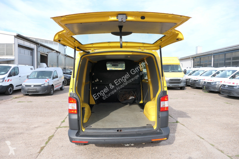 Véhicule utilitaire Volkswagen T5 Transporter...