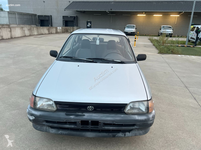 Furgoneta Toyota starlet