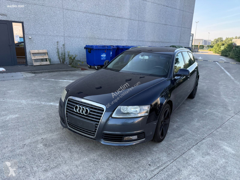 Véhicule utilitaire Audi a6