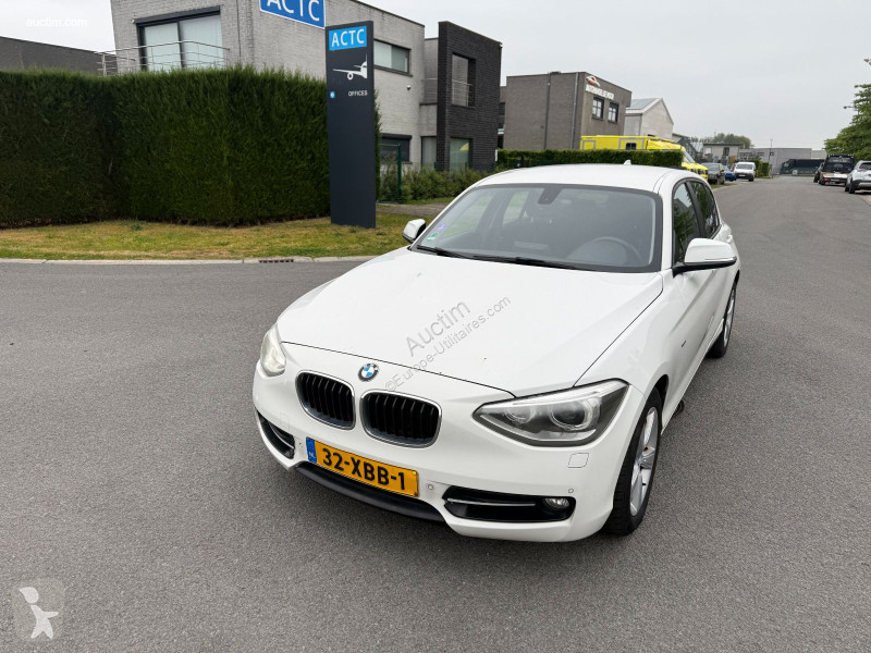 Véhicule utilitaire BMW 118