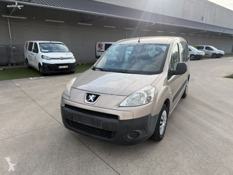 Bedrijfswagen Peugeot partner