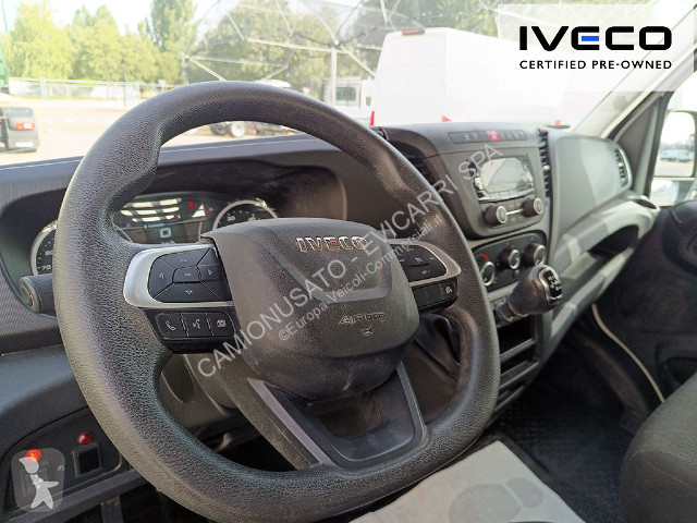 Лекотоварен автомобил Iveco DAILY 35C14D