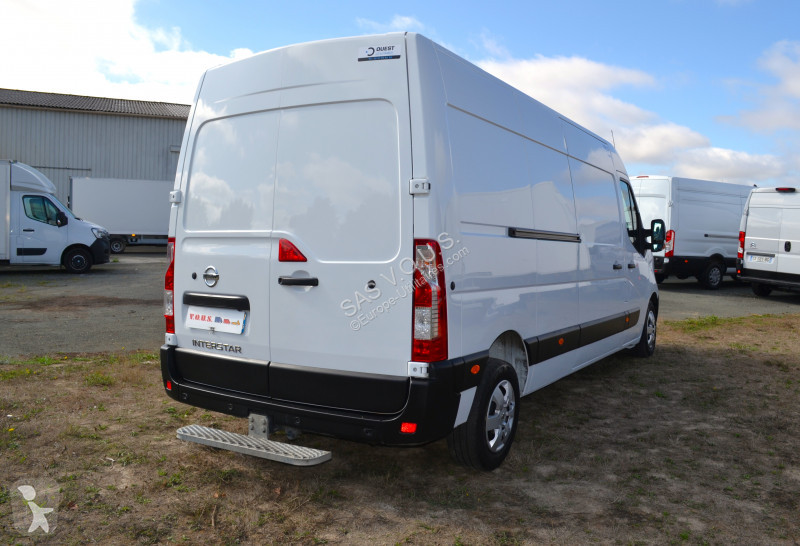 Лекотоварен автомобил Nissan NISSAN INTERSTAR...