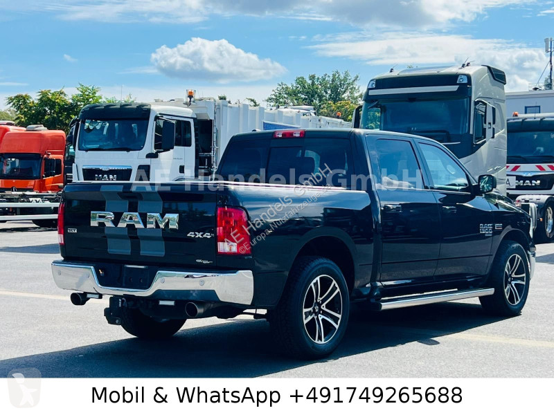Комерційні автомобілі Dodge RAM 1500 Classic...