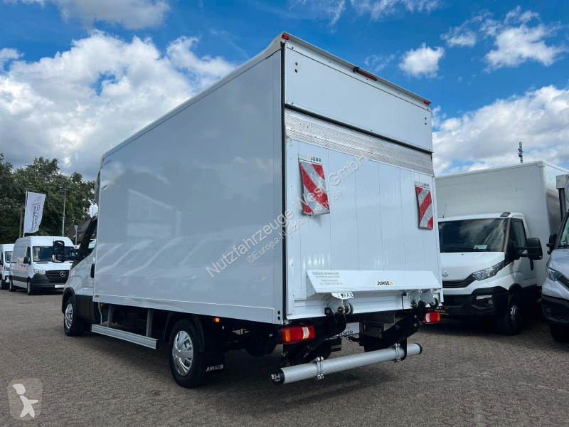 Bedrijfswagen Iveco 36-160...