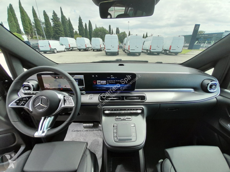 Bedrijfswagen Mercedes
