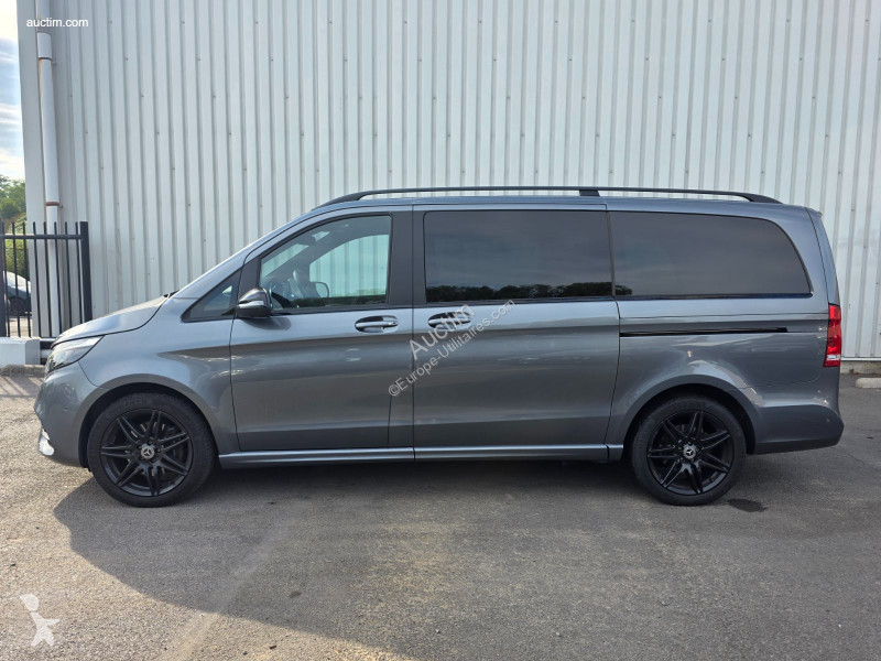 Комерційні автомобілі Mercedes v300d