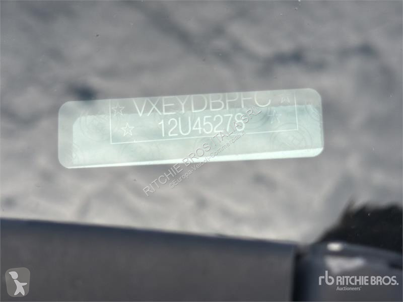 Véhicule utilitaire Opel 2.2