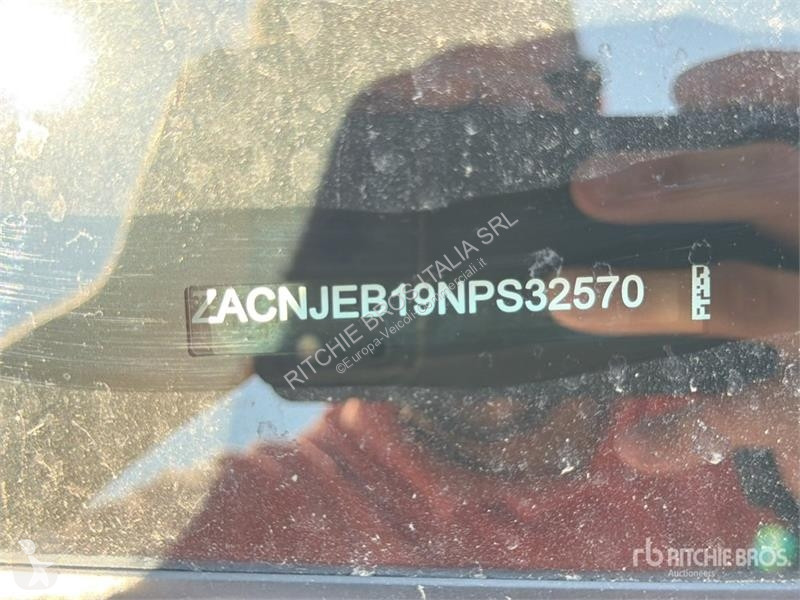 Лекотоварен автомобил Jeep 1.3