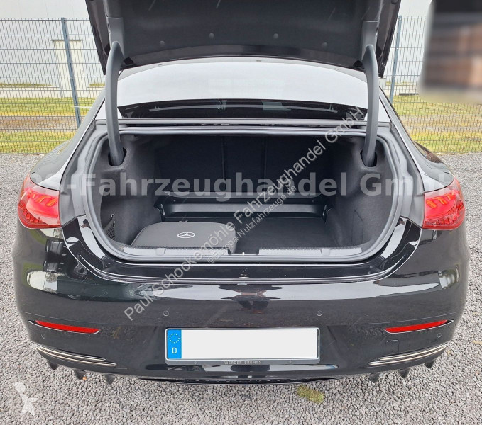 Furgoneta Mercedes EQE 500 4Matic*A Line*Leder*...