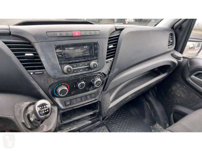 Véhicule utilitaire Iveco DAILY 35C16 3L Benne...