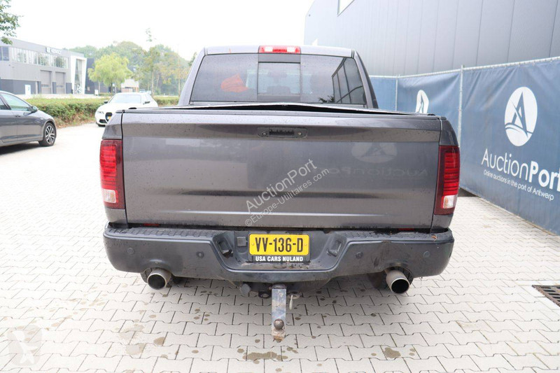 Véhicule utilitaire Dodge Ram1500
