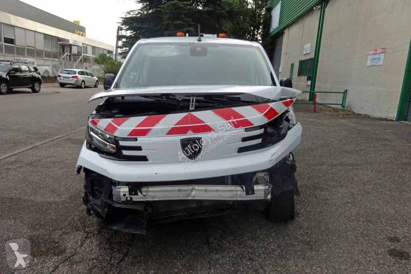 Véhicule utilitaire Peugeot PARTNER 1,5 HDI 120