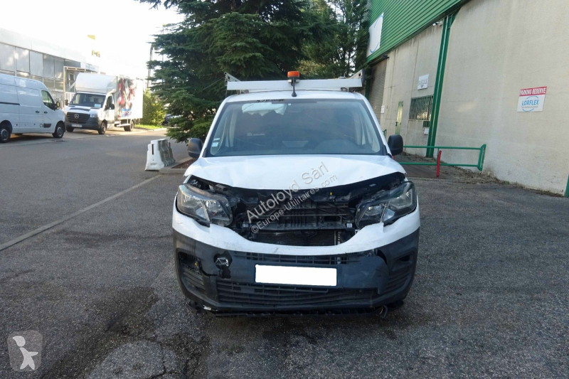 Véhicule utilitaire Peugeot PARTNER 1,5 HDI 100