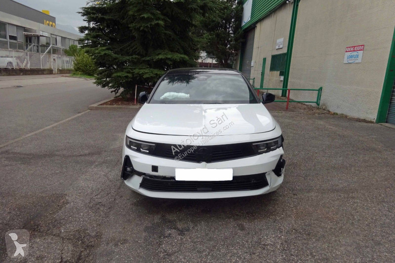 Лекотоварен автомобил Opel ASTRA 1,2 E-DSC 136...