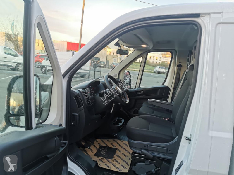 Лекотоварен автомобил Fiat Maxi