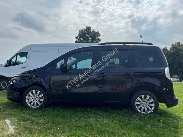 Véhicule utilitaire Mercedes EQT 200...