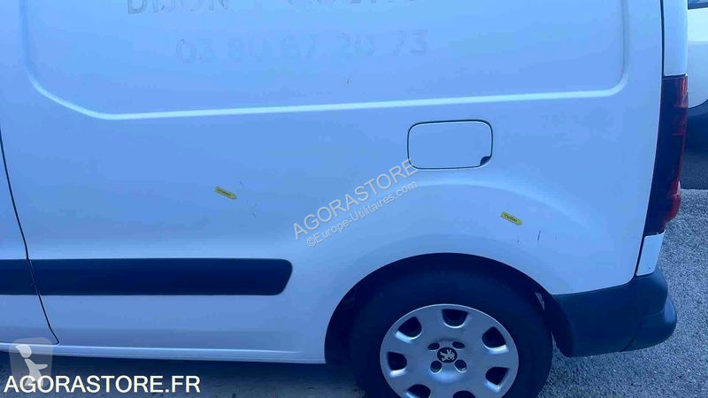 Комерційні автомобілі Peugeot PARTNER