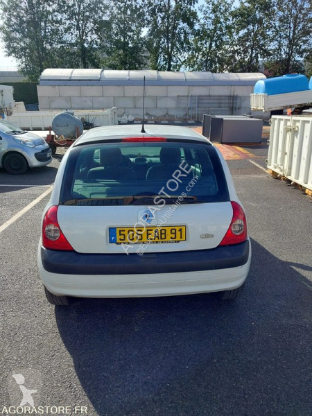 Комерційні автомобілі Renault CLIO