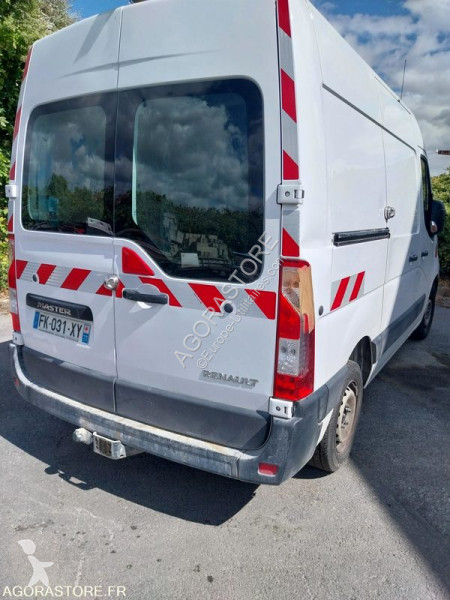 Комерційні автомобілі Renault MASTER