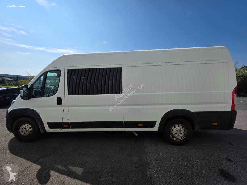 Комерційні автомобілі Citroën jumper