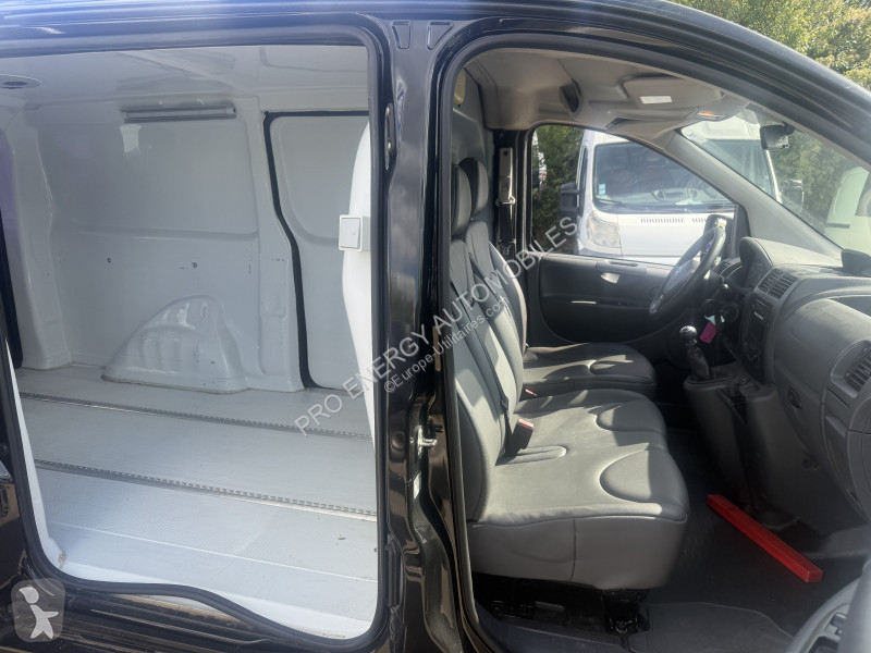Лекотоварен автомобил Citroën JUMPY FG 29 L2H1...