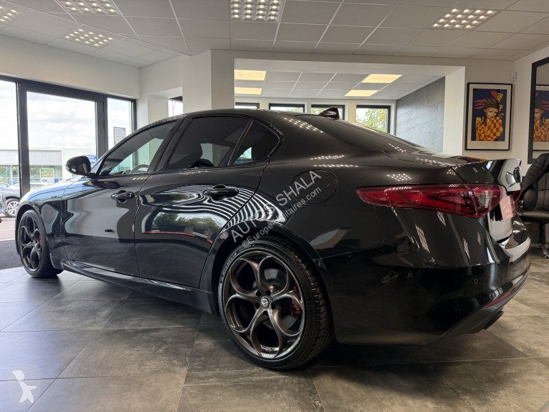 Veículo utilitário Alfa-Roméo GIULIA / A PARTIR...