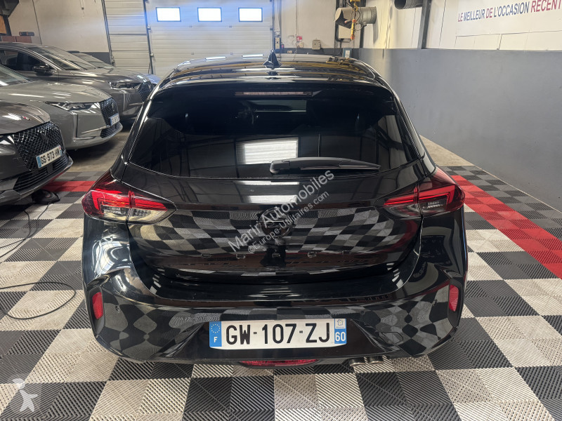 Лекотоварен автомобил Opel CORSA