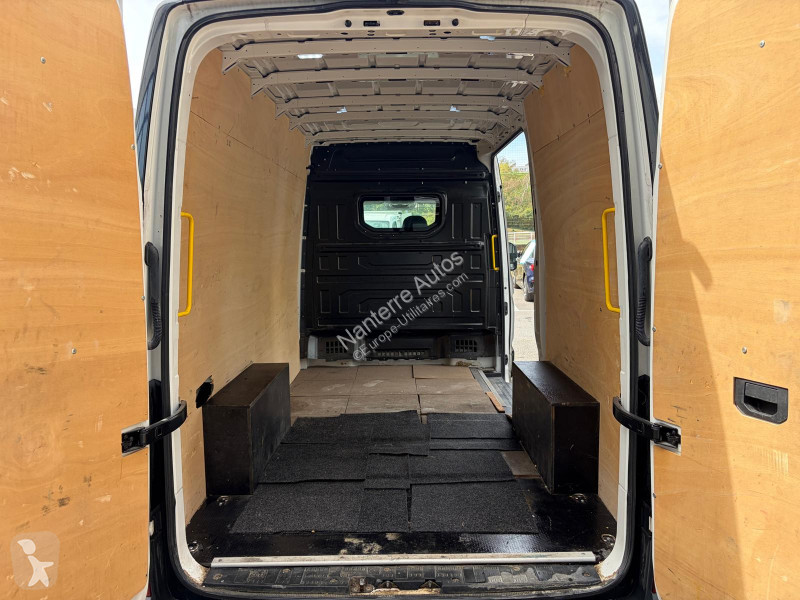 Лекотоварен автомобил Volkswagen CRAFTER FG...