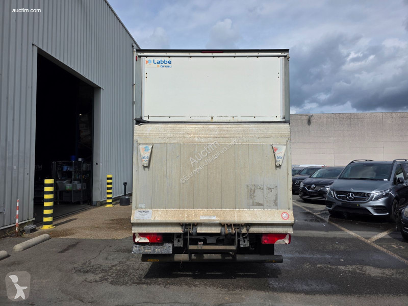 Лекотоварен автомобил Mercedes sprinter
