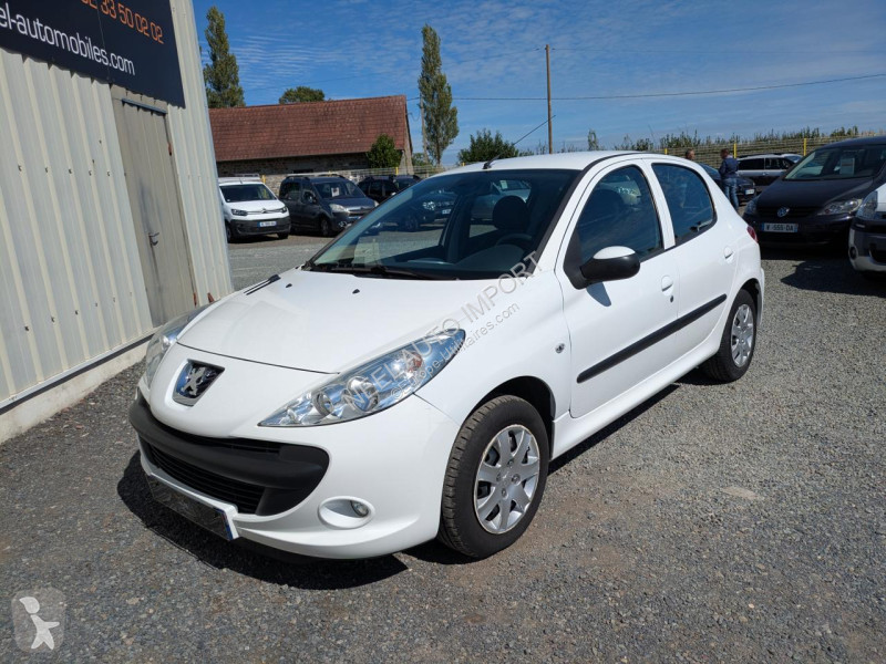 Лекотоварен автомобил Peugeot