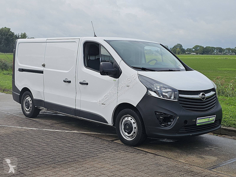 Лекотоварен автомобил Opel 1.6