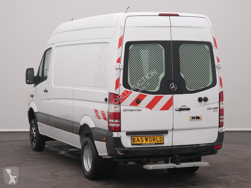 Лекотоварен автомобил Mercedes 516 CDI