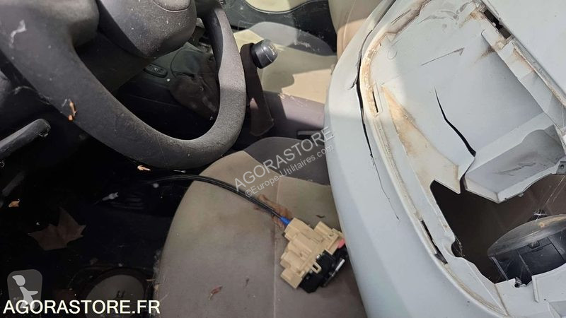 Лекотоварен автомобил Fiat PANDA