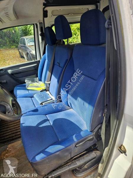 Лекотоварен автомобил Peugeot