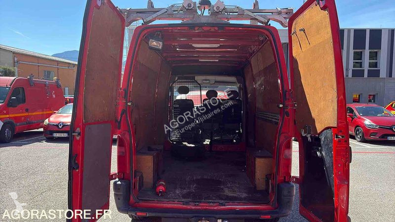Лекотоварен автомобил Renault MASTER