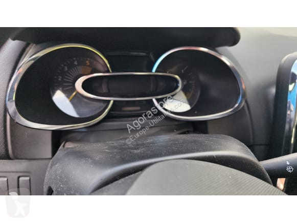 Лекотоварен автомобил Renault CLIO