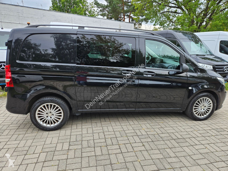 Лекотоварен автомобил Mercedes 119 CDI MIXTO...
