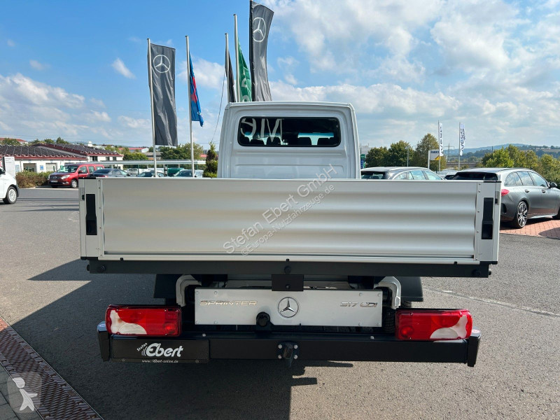 Лекотоварен автомобил Mercedes 317 CDI 4325...